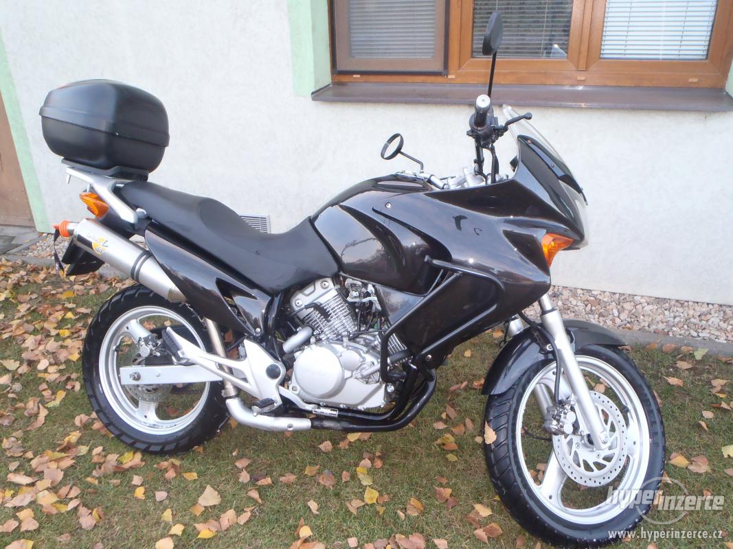 5258503-honda-varadero-125-1